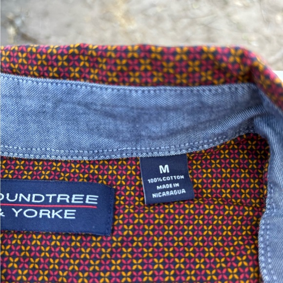 Roundtree & Yorke Maroon Casual Button-Down Shirt - Picture 2 of 3